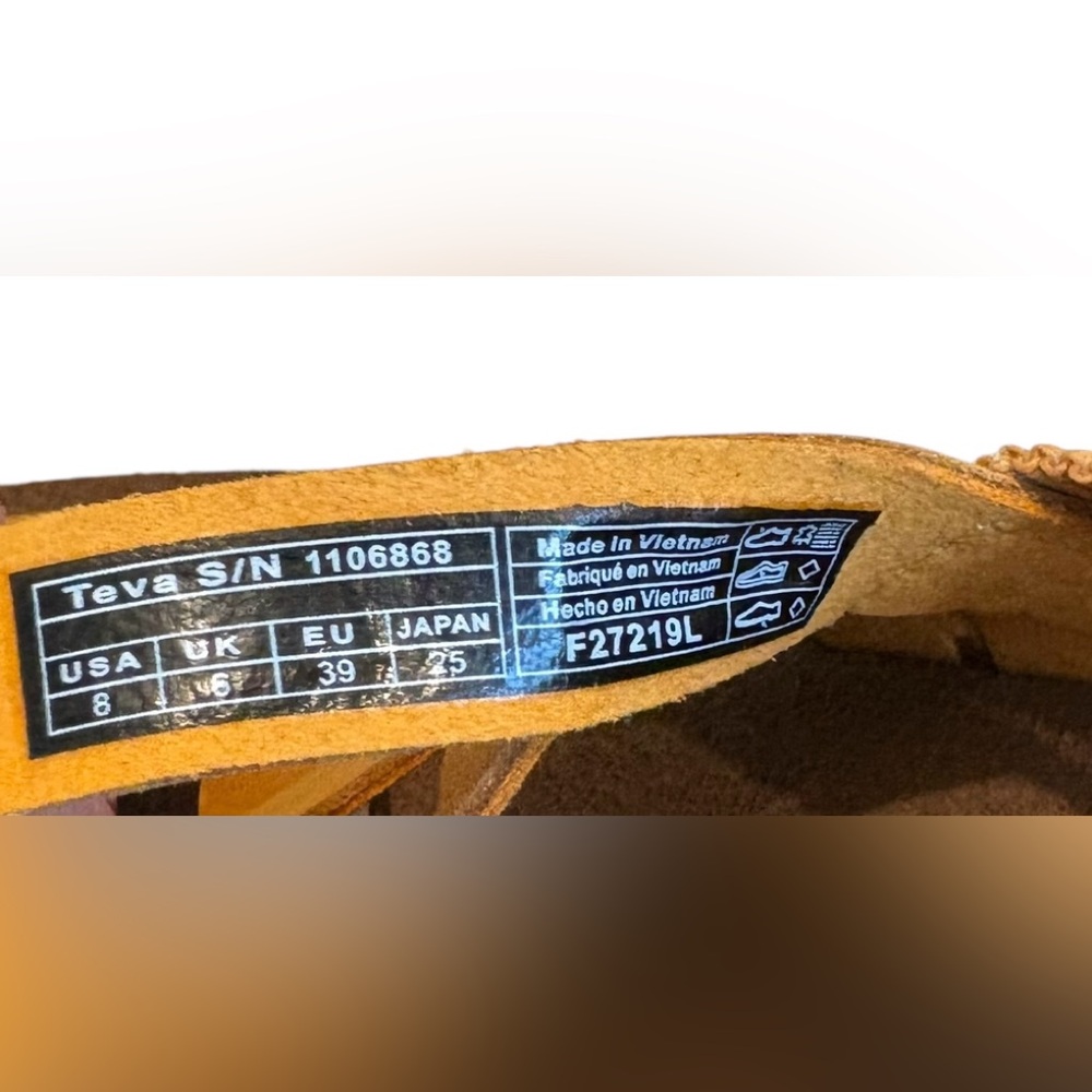 Teva Yellow Women's Sandals - Picture 12 of 13